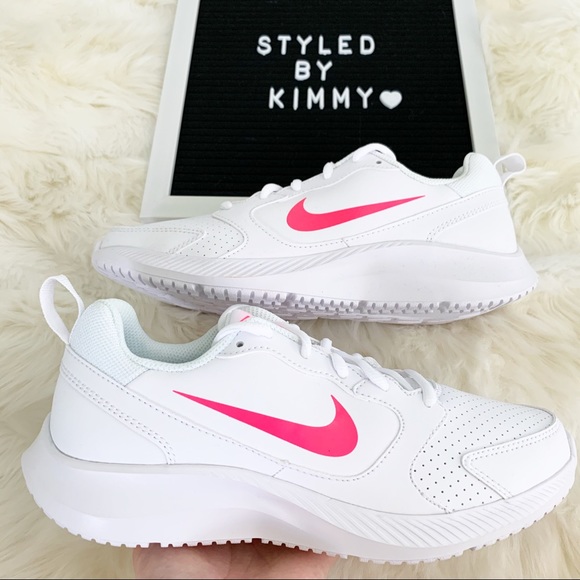 nike shoes white pink